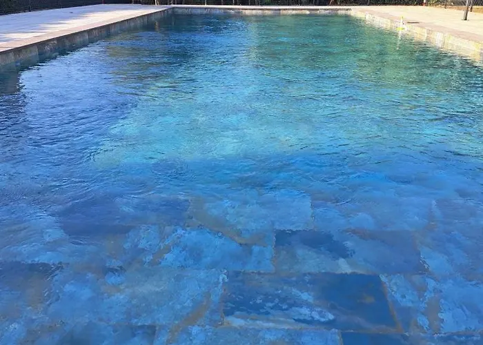 A 400 M Et Piscine Tatil Evi Six-Fours-les-Plages